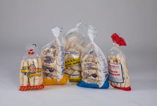 Buste in LDPE, HDPE e PP: come scegliere il materiale più adatto per il proprio packaging